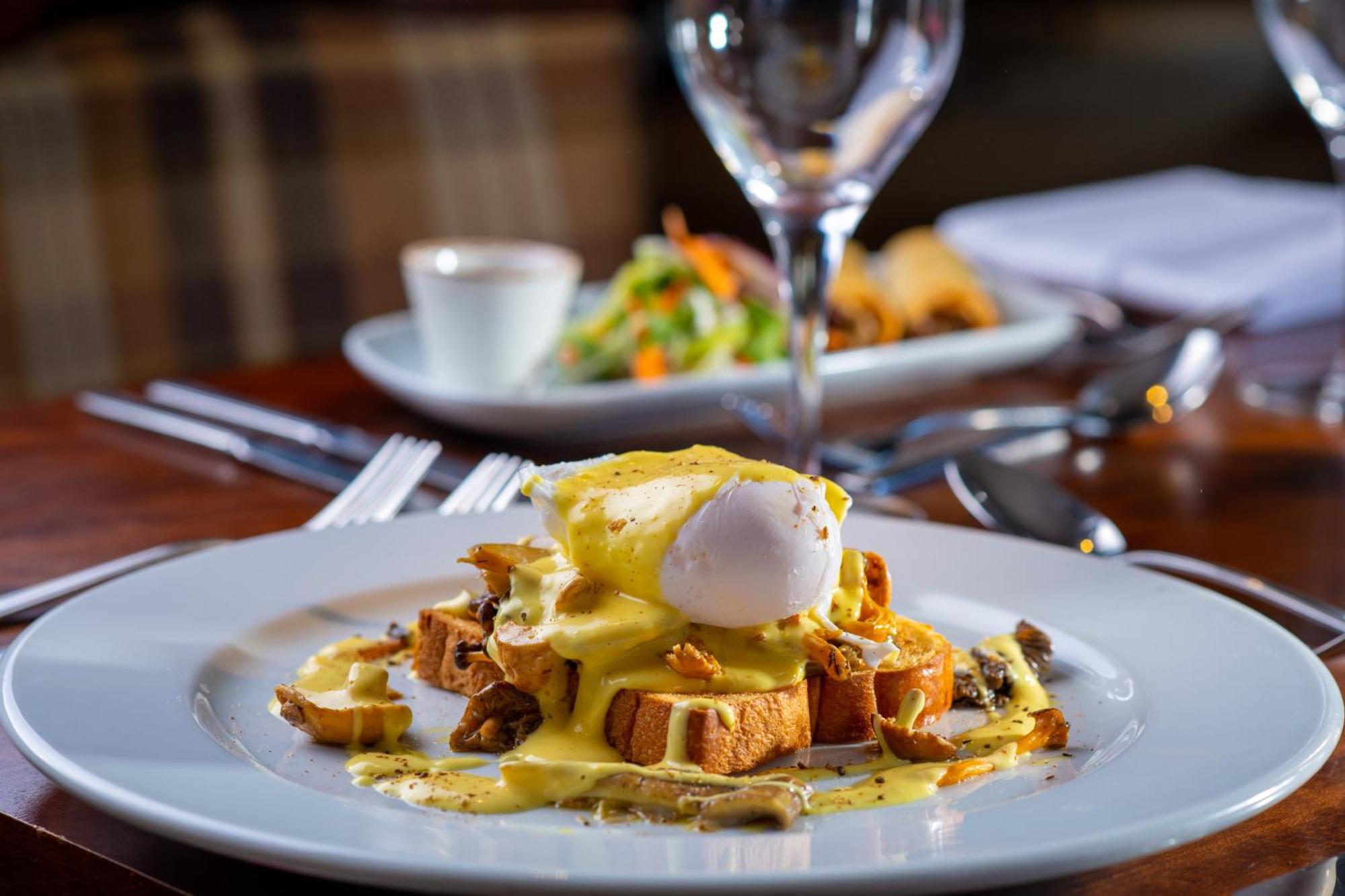 Hotel The Millstone, Mellor Blackburn  Exteriér fotografie Eggs Benedict