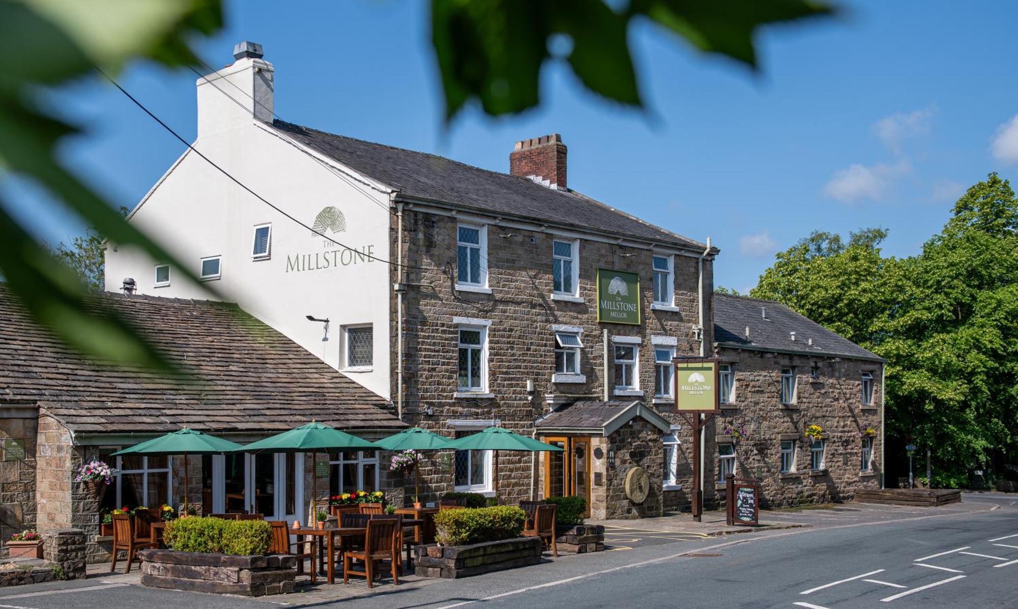 Hotel The Millstone, Mellor Blackburn  Exteriér fotografie The Millstone Inn
