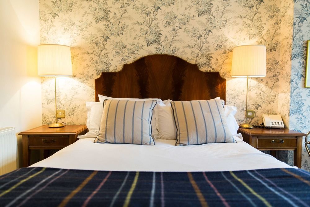 Hotel The Millstone, Mellor Blackburn  Exteriér fotografie A bedroom at the hotel