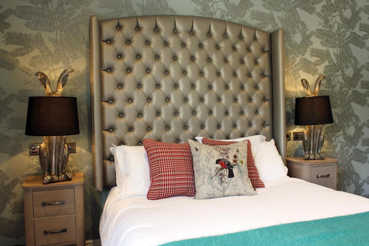 Hotel The Millstone, Mellor Blackburn  Exteriér fotografie A bedroom at the hotel